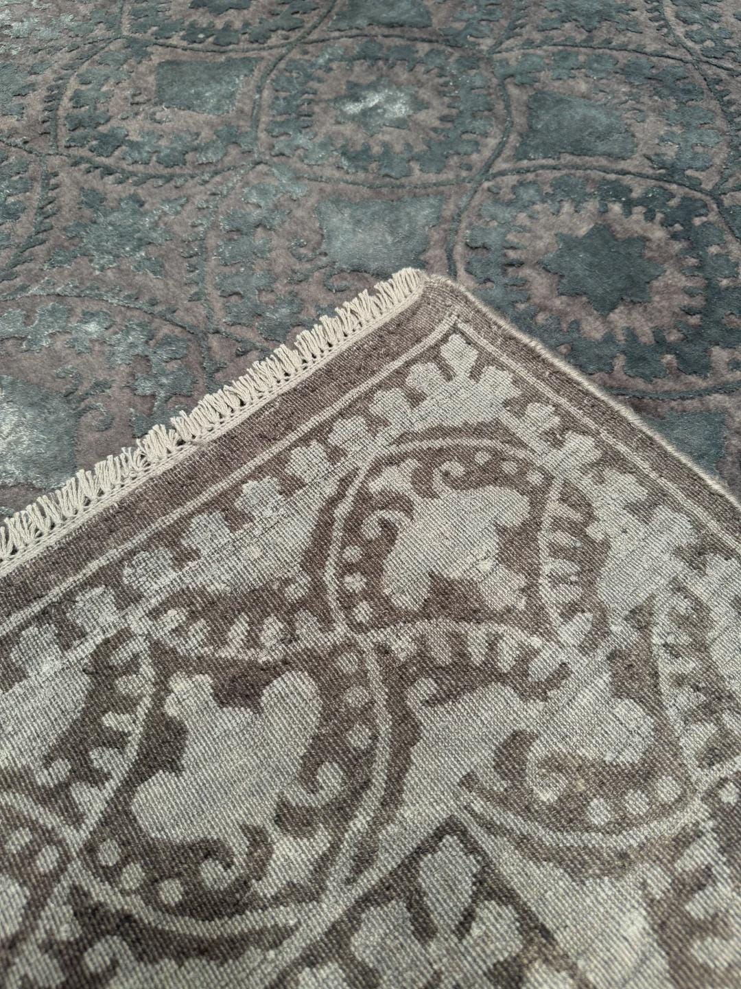 Hint Uşağı Orjinal El Dokuması Gri Yün Bambu Halı 169x242 4.09 Metrekare - 5x8ft