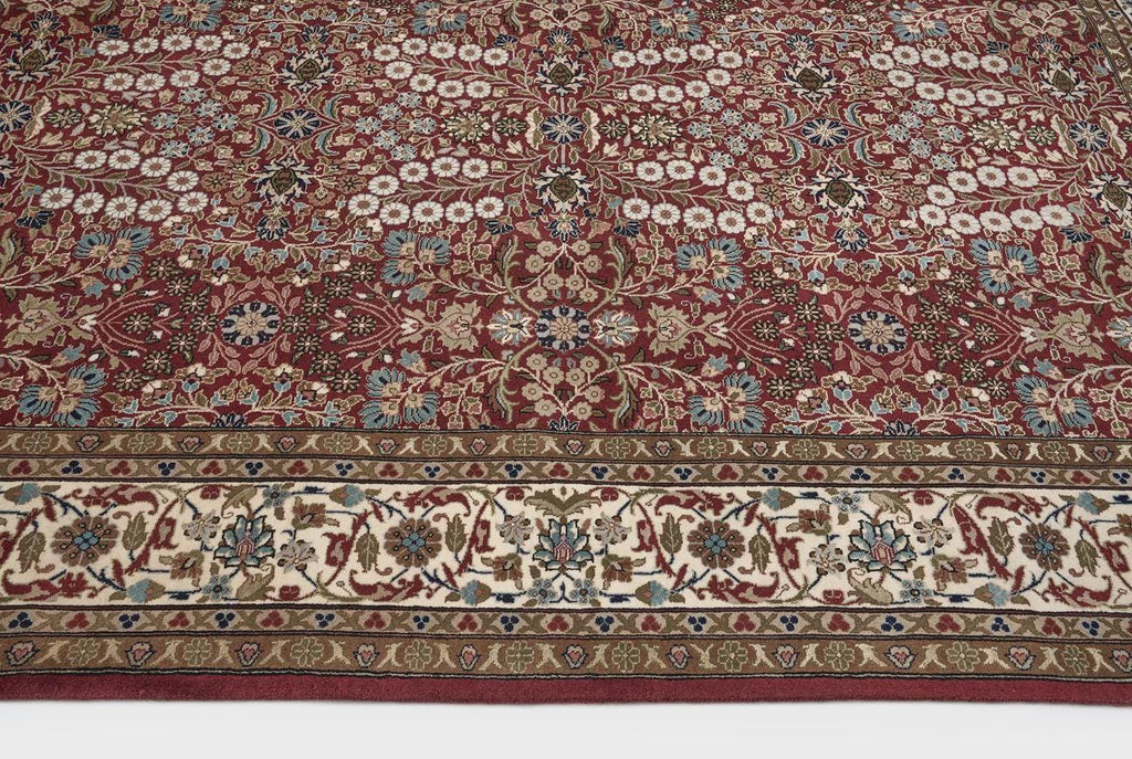 Hand Knotted Hereke Turkish Rug: Silk & Wool Oriental Carpet (169x242 cm)