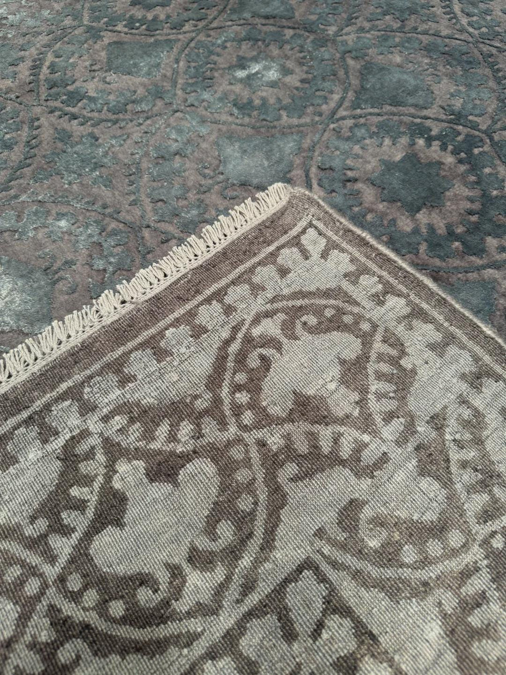 Hint Uşağı Orjinal El Dokuması Gri Yün Bambu Halı 169x242 4.09 Metrekare - 5x8ft